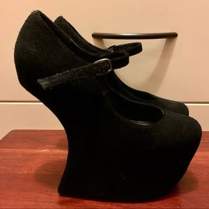 Jeffrey Campbell nightwalk